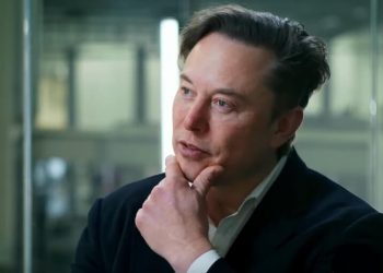 Crypto Community Welcomes Musk’s Twitter Bid as Obstacles Emerge